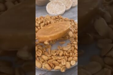 Easy healthy snack recipe - Rice cake, peanuts, pb and dark chocolate
