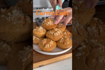 EASY & Super MOIST Carrot Cake Muffins #shorts #vegan #healthy #recipe #carrotcake #food #yummy