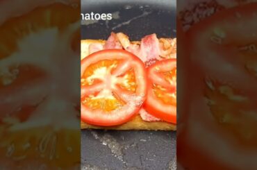 I like this breakfast Grilled Bread Bacon and Egg #cooking #short