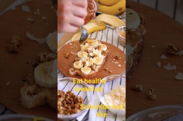 #Eat healthy# breakfast#eating banana and brown bread with honey#shorts##HealthyBreakfast #CleanEat#