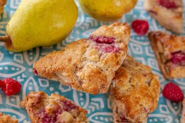 Perfect for breakfast! How to make from scratch homemade Pear & Raspberry SCONES | easy recipe
