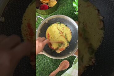 Instant Rava Idli Mix ! This is epic. Super good for busy days to make a nutritious meal in minutes