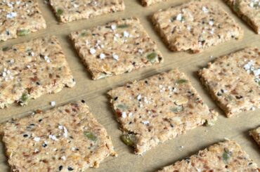 Perfect Healthy Multi Seeds Crackers Recipe | Healthy Snack For Weight Loss  | Delicious & Crispy!