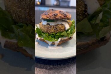 Burger | Mushroom based healthy, easy and tasty burger recipe at home | #shortvideo | #burger | #lol