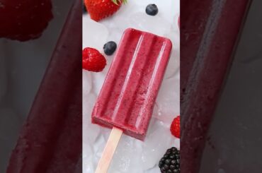 Very Berry Smoothie Pops | Frozen Summer Treats #shorts