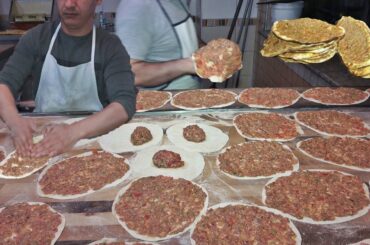 Turkish Pizza Lahmacun Recipe And Mince Pide How to make Pita