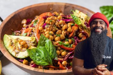 The 20 minute ANTI-INFLAMMATORY high protein chickpea salad you’ll have ON REPEAT all summer