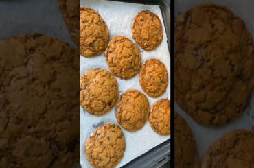 VEGAN CHOCOLATE CHIP COOKIES #vegan #baking #recipe #chocolatechipcookies #healthy #healthyrecipes