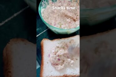 Easy sandwich recipe  , quick sandwich. When u want healthy sandwich in hurry .