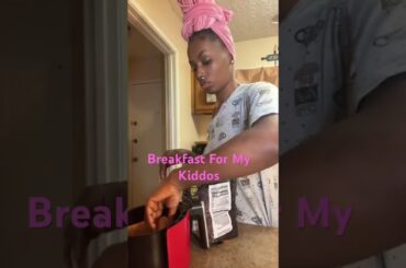 Delicious Creamy Shrimp And Grits For My Kiddos 10/10 #shrimpandgrits #creamygoodness #breakfast