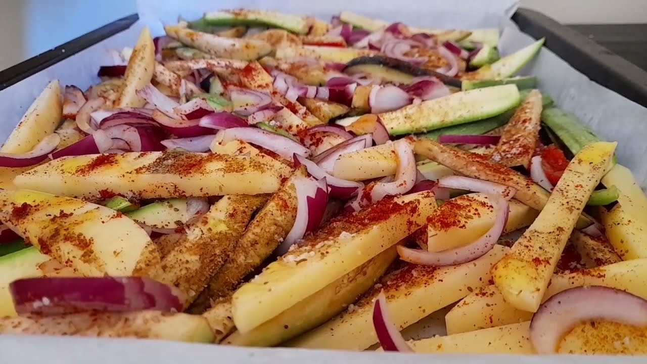 This vegetable is so delicious that you want to cook it every day ! Easy and delicious ! This vegetable is so delicious that you want to cook it every day ! Easy and delicious !