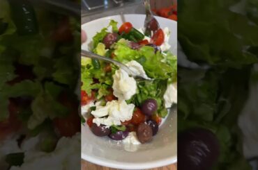 Fresh Garden Salad with Burrata | Salad Ideas