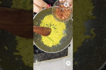 poha recipe (healthy and tasty)#shorts#ytshorts#viral#trending