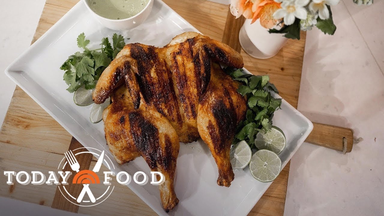Try this flavorful grilled chicken with Peruvian green sauce Try this flavorful grilled chicken with Peruvian green sauce