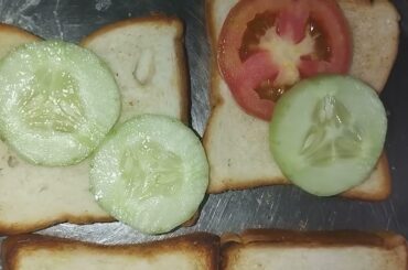 # simple egg sandwich recipe# healthy breakfast#easy #spicy #quickly #homemad #youtubeshorts#viral