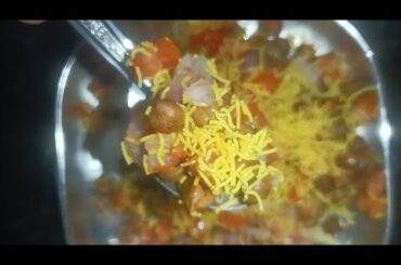 Train Wala Chana Chaat | Boiled Chana Salad #YouTubeShorts #Shorts #Viral #HealthySalad #WeightLoss