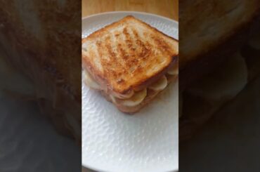 healthy peanut butter sandwich | 2 min sandwich recipe | banana peanut butter sandwich #shorts
