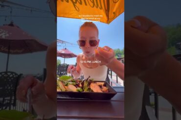 Eating on the Go: Healthy Meals for Busy Days | What I Eat in a Day Vlog