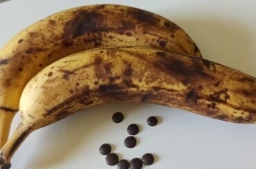 Do you have 2 over ripe Bananas? make this awesome Banana bread recipe