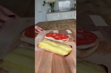 Crispy tofu toastie #fitness #healthy #healthyfood #plantbased #vegan #yum #recipe #lunch #sandwich