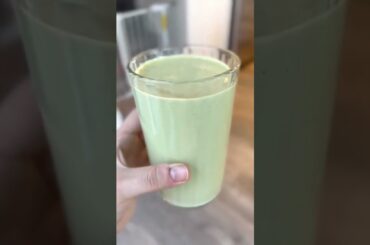 Keto Green Smoothie Recipe | Easy Smoothie Recipes #shorts