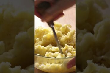 Margherita Flower Potato Pizza, a low calorie, fat loss food #homemadefood   #easyrecipe #bakery