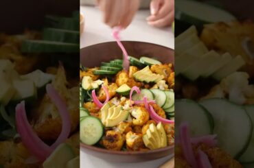 Crispy and Creamy :A Deliciously Healthy Roasted Cauliflower and Avocado Salad Recipes #viralvideo