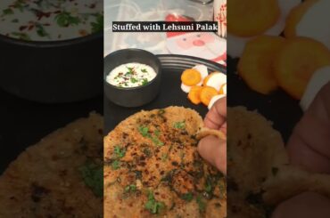 Stuffed Oats Paratha #shorts | Weight Loss Paratha | Lehsuni Palak | Oats Palak Paratha |Oats Recipe