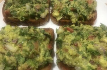 Avocado Toast l Quick & Healthy Breakfast l Avocado Sandwich