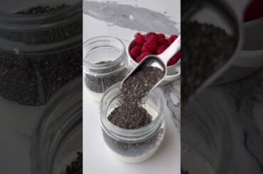 RASBERRY WHITE CHOCOLATE CHIA PUDDING 20/100 DAYS OF HEALTHY BREAKFAST IDEAS