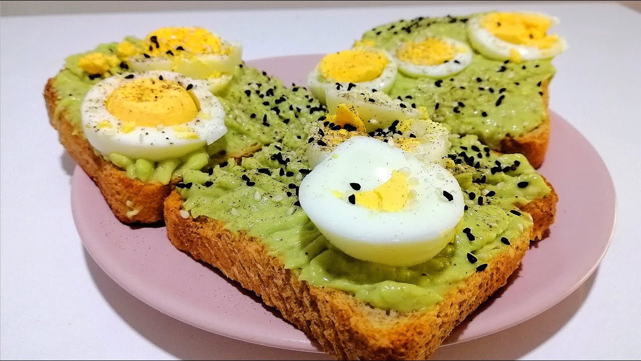 The Best Breakfast Recipe with 1 Avocado and 2 Eggs The Best Breakfast Recipe with 1 Avocado and 2 Eggs