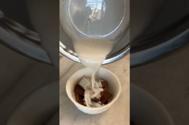 How to Make the Perfect Oatmeal Chocolate Chip Cookies"