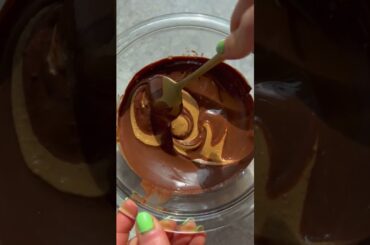 Chocolate Blueberry Froyo Clusters