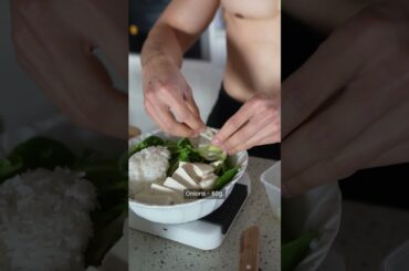 High protein tuna bibimbap for under 500 calories