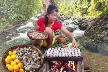 The Best SPICY blood cockles recipe, Grilling and Eating with Chili Sauce and Vegetable for lunch