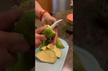 Avocado Toast Recipe | Healthy & Quick Breakfast | Bread Toast Ideas | Easy Toasties | Bhavnakirasoi