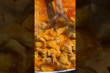 20 KG Kashmiri Chicken Korma | Degh Style Chicken Qorma | Mubashir Saddique | Village Food Secrets