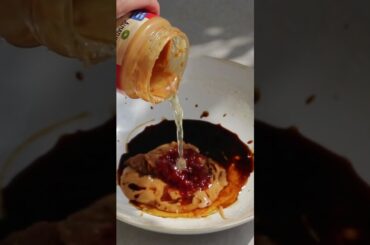 NUDELN IN ERDNUSSSAUCE #spicynoodles #healthyrecipes