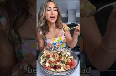 You’ll be the Star of Your BBQ #pastasalad #healthyrecipes #plantbased #4thofjuly #nutrition #shorts