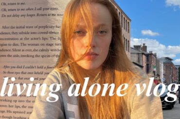 a productive day | working @ cafe, library books, healthy meals !!