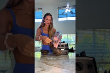 how to make a THICC smoothie bowl #healthyrecipes #smoothierecipes