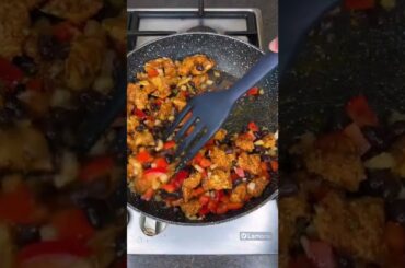 Healthy Macro Friendly Mexican Chicken & Rice! Less than 500 calories! #recipe #healthyrecipes #food