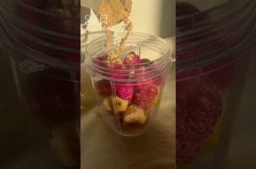 FITNESS PPL TRY THIS !! :  smoothie recipes mango berries banana smoothie weight loss drink #shorts