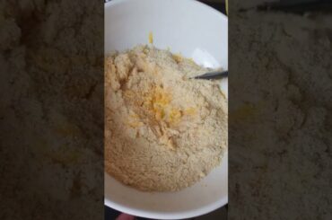 Easy Lemon Bars - Bake A Sweet Surprise - The "Healthy" Lemon Bar Recipe! #lowcarbrecipes #lemonbars