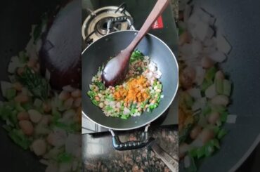 Kaise bnaye Poha#poharecipe #easyrecipe #healthy #breakfast #healthyfood #foodie #2mintrecipe