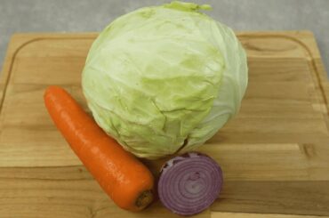 Make this easy and healthy avocado salad for dinner, I'm sure it'll delight you!