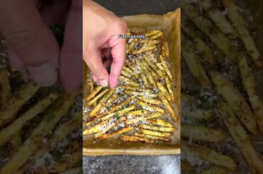 Low Calorie Garlic Parmesan Fries #shorts #food #foodie #foodlover #chickenrecipes #cooking #pasta