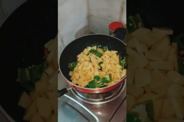 Village Style Aloo Mirch Recipe | Aloo Mirch Subji | Potato Chilli Cooking #cooking #trending