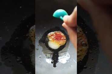 Chilli Masala Makhana Making #shorts #vegan #healthy #recipe #peanut #fried #snacks #trends #viral