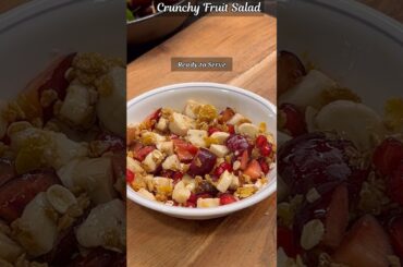 Crunchy Fruit Salad -try this quick, easy & healthy breakfast side recipe #shobhasrecipelab#shorts